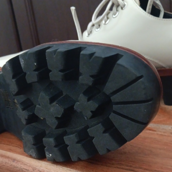 Jeffrey Campbell Cream Ankle Boots - Picture 10 of 12